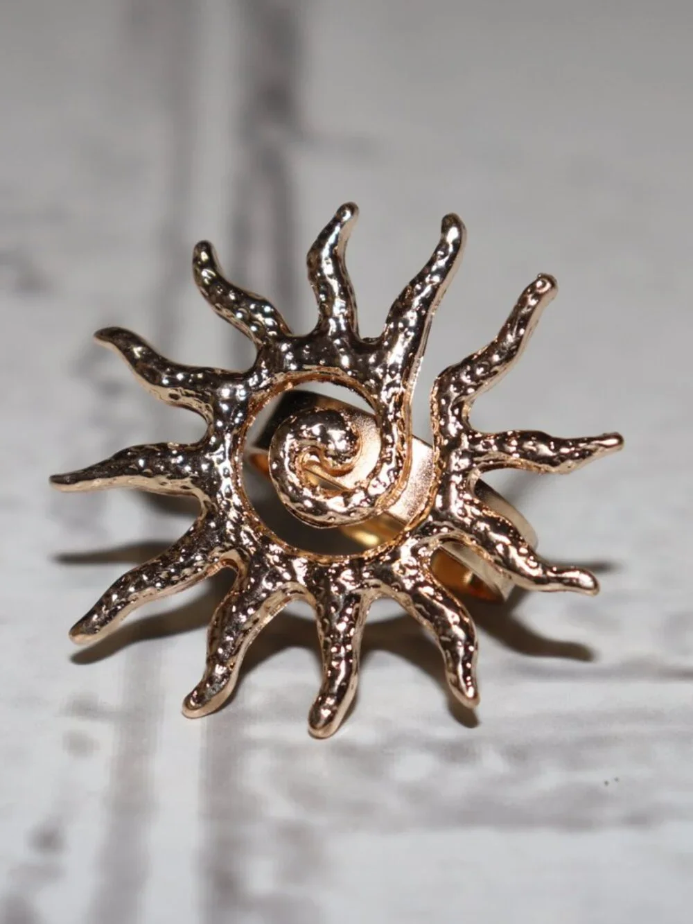 ✨ NWOT Gold Sun Spiral Ring • Adjustable Size 8–9 ✨